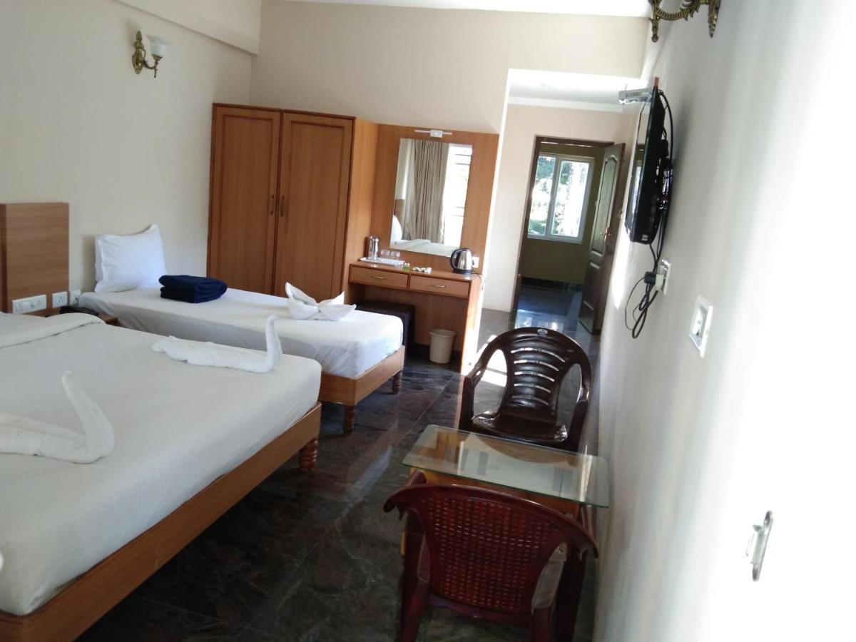 Ack Palacce Inn Yercaud Exterior photo