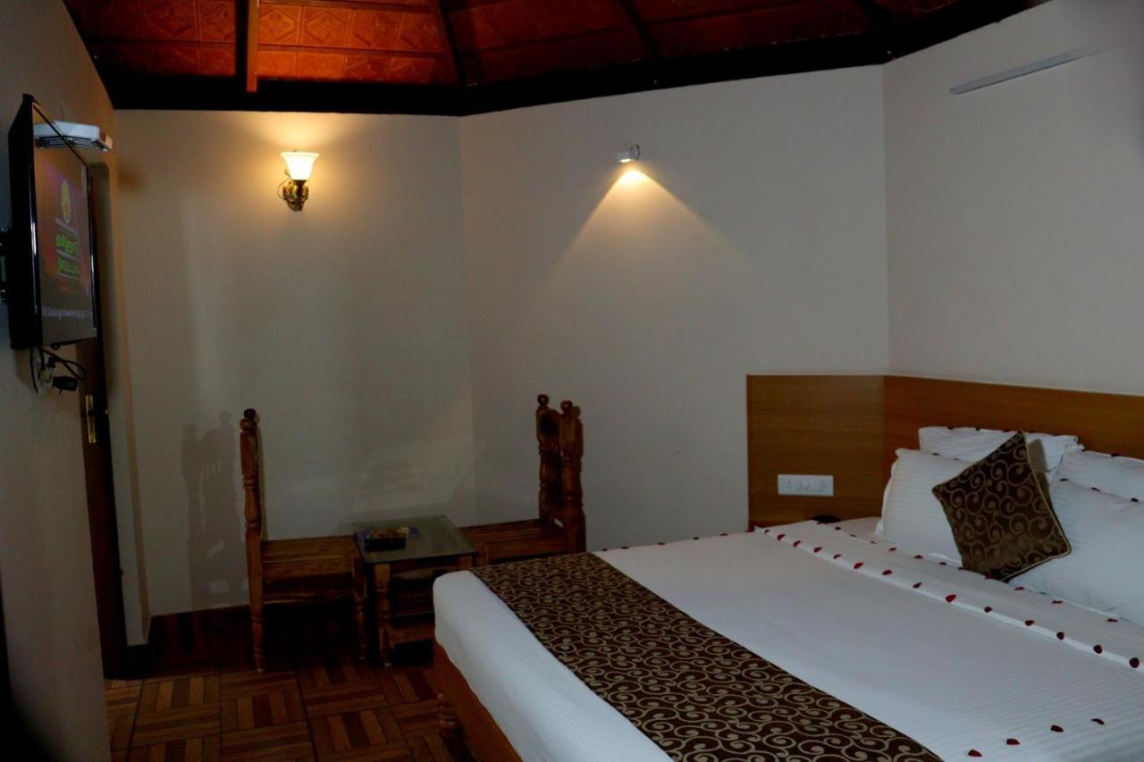 Ack Palacce Inn Yercaud Exterior photo