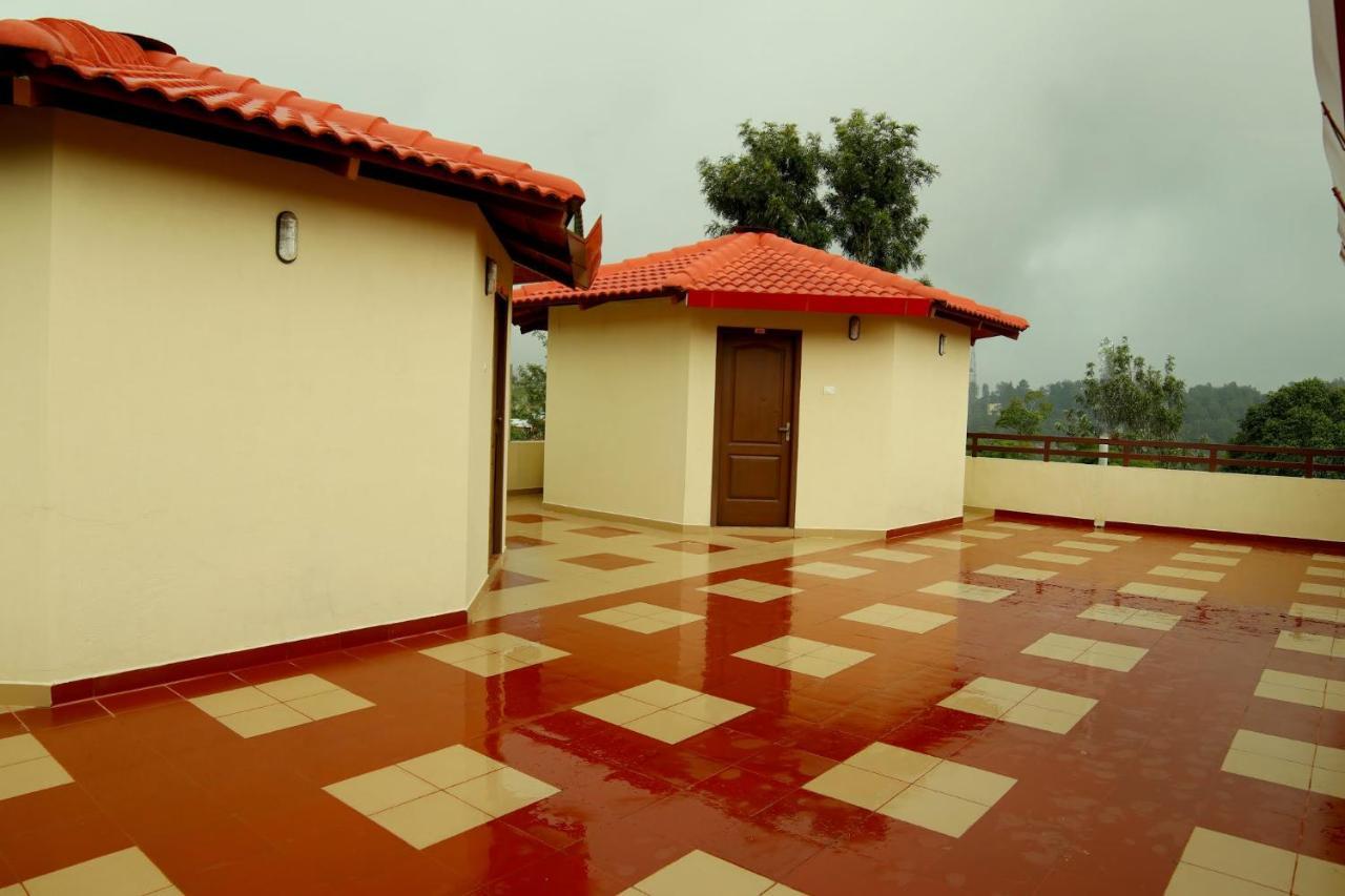 Ack Palacce Inn Yercaud Exterior photo