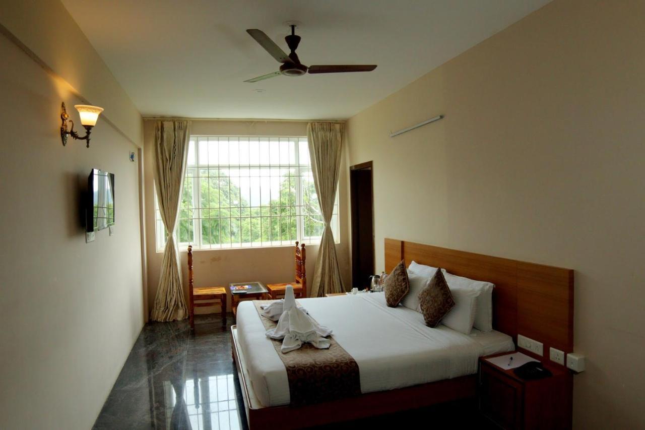 Ack Palacce Inn Yercaud Exterior photo